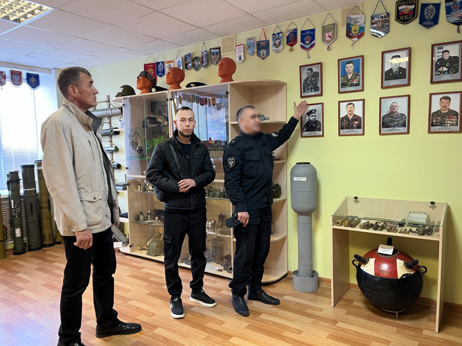 Представитель кадровой программы «Герои Марий Эл. Талешке-влак» ознакомился с работой спецподразделения Росгвардии