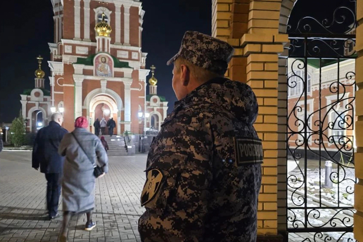 В Марий Эл росгвардейцы обеспечили правопорядок в период пасхальных торжеств
