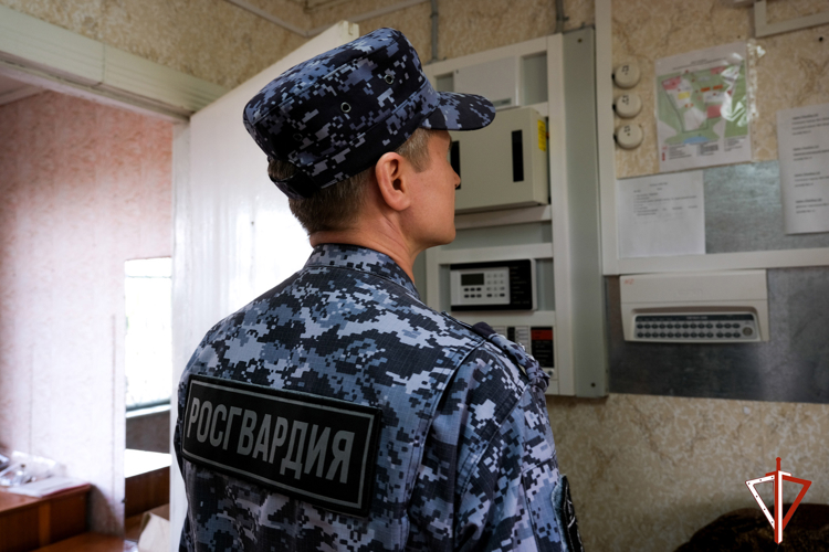 Сотрудники Росгвардии проверили готовность детских лагерей Республики Марий Эл к летнему сезону (видео)