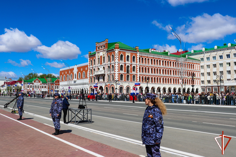 Сотрудники Росгвардии обеспечили правопорядок во время празднования Дня Победы в Республике Марий Эл