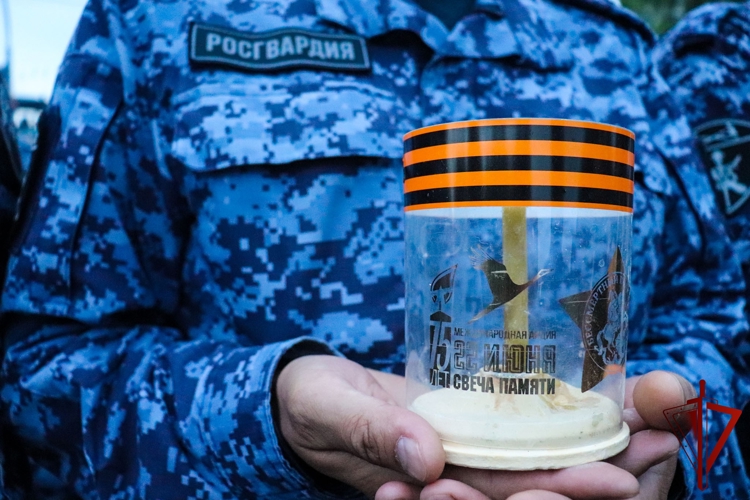 Руководство и личный состав Управления Росгвардии по Республике Марий Эл принял участие в акции «Свеча памяти» (видео)
