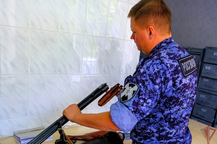 В подразделения ЛРР Управления Росгвардии по Республике Марий Эл за прошедший месяц поступило более 500 заявлений от граждан