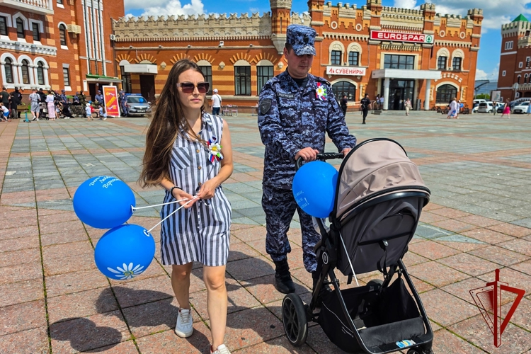 Росгвардейцы в Республике Марий Эл приняли участие в праздновании Дня семьи, любви и верности
