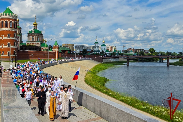 Росгвардейцы в Республике Марий Эл приняли участие в праздновании Дня семьи, любви и верности