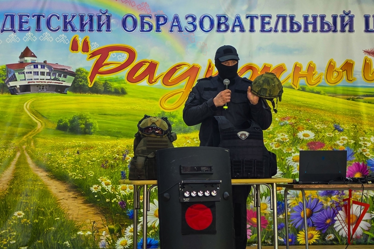 В Республике Марий Эл продолжается ежегодная ведомственная акция «Каникулы с Росгвардией»