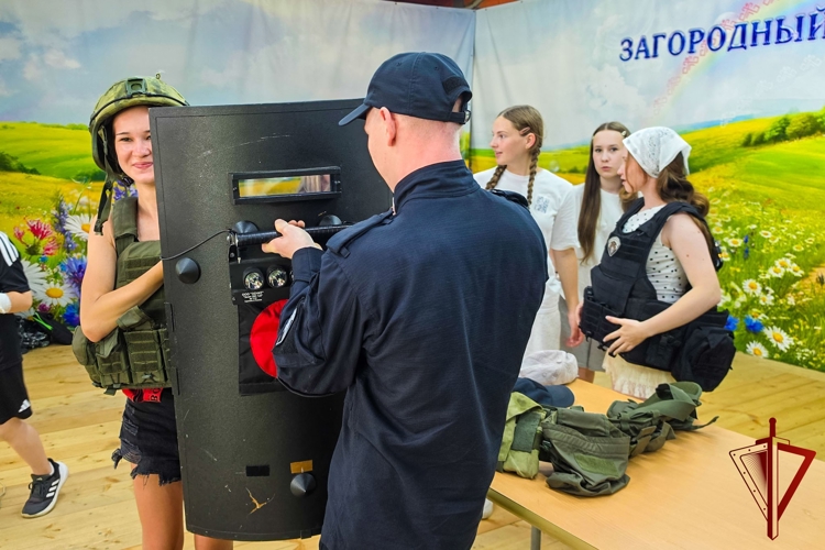 В Республике Марий Эл продолжается ежегодная ведомственная акция «Каникулы с Росгвардией»
