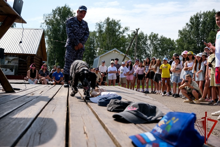 В Марий Эл росгвардейцы провели патриотическое мероприятие для детей в летнем лагере «Большая Медведица» (видео)