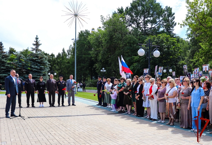 Руководство Управления Росгвардии по Республике Марий Эл приняло участие в городском митинге, посвященном Дню ветеранов боевых действий