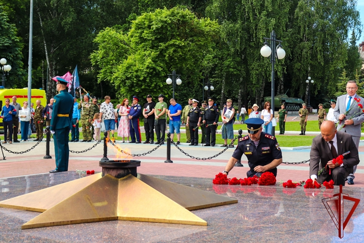 Руководство Управления Росгвардии по Республике Марий Эл приняло участие в городском митинге, посвященном Дню ветеранов боевых действий