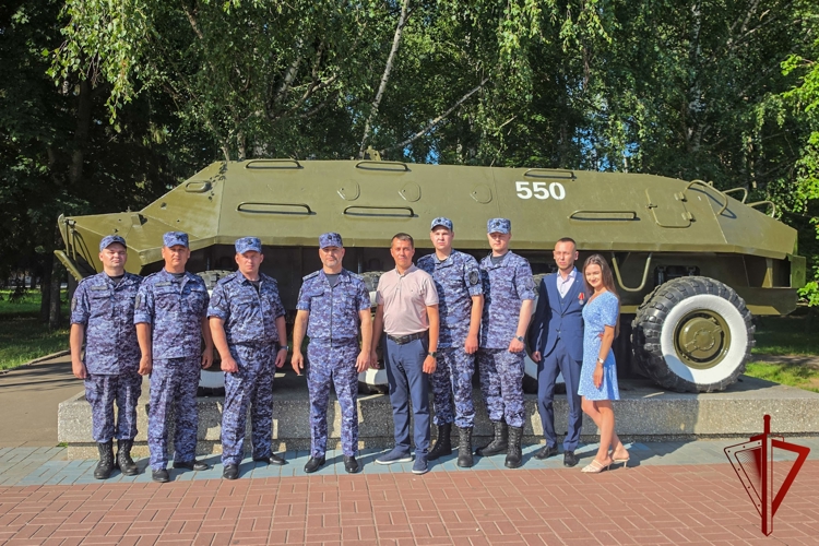 Росгвардейцы отреставрировали выставочную военную технику в Центральном парке Йошкар-Олы (видео)