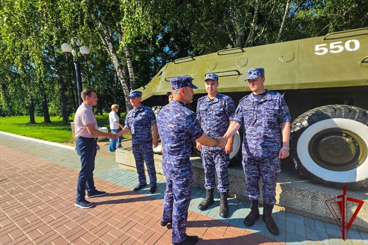 Росгвардейцы отреставрировали выставочную военную технику в Центральном парке Йошкар-Олы (видео)
