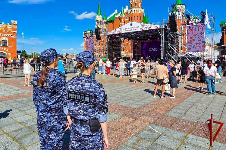 При содействии Росгвардии обеспечена безопасность праздничных мероприятий в Йошкар-Оле 