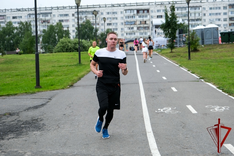 Росгвардейцы Марий Эл отметили День физкультурника спортивными состязаниями (видео)