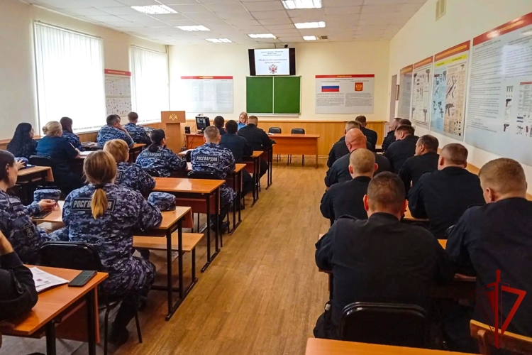 В Йошкар-Оле для сотрудников Росгвардии провели занятие по антикоррупционной тематике