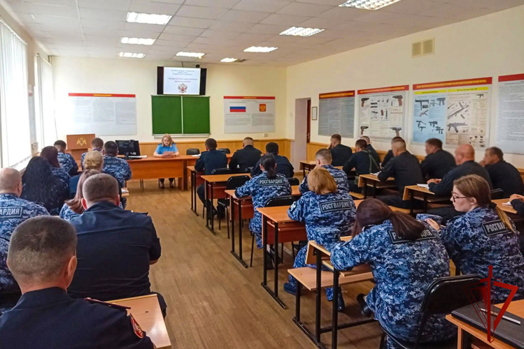 В Йошкар-Оле для сотрудников Росгвардии провели занятие по антикоррупционной тематике