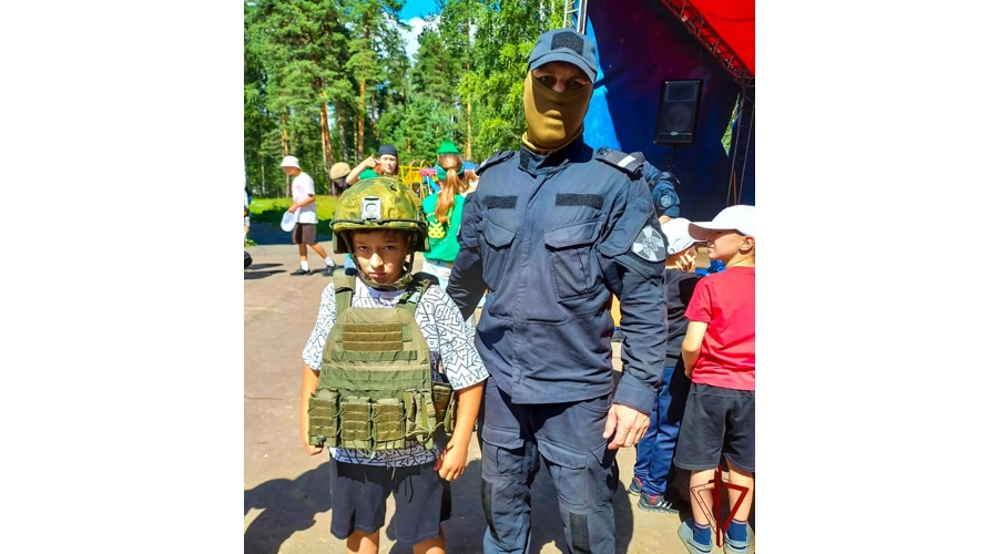 В детском оздоровительном лагере «Лесная сказка» Республики Марий Эл прошла акция «Каникулы с Росгвардией»