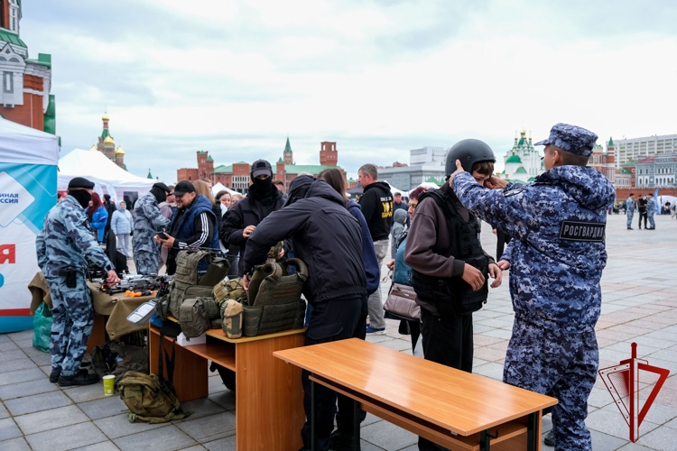 В Марий Эл росгвардейцы провели агитационное мероприятие на празднике ГТО (видео)