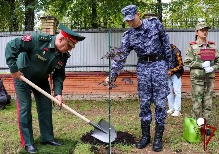 Командующий Приволжским округом Росгвардии генерал-полковник Сергей Просяник совершил рабочую поездку в Республику Марий Эл (видео)