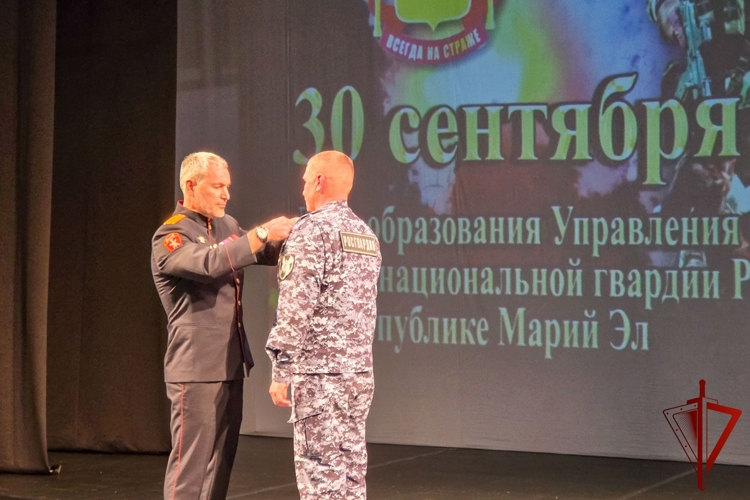 В Йошкар-Оле состоялось торжественное мероприятие, посвящённое 10-летию Управления Росгвардии по Республике Марий Эл (видео)