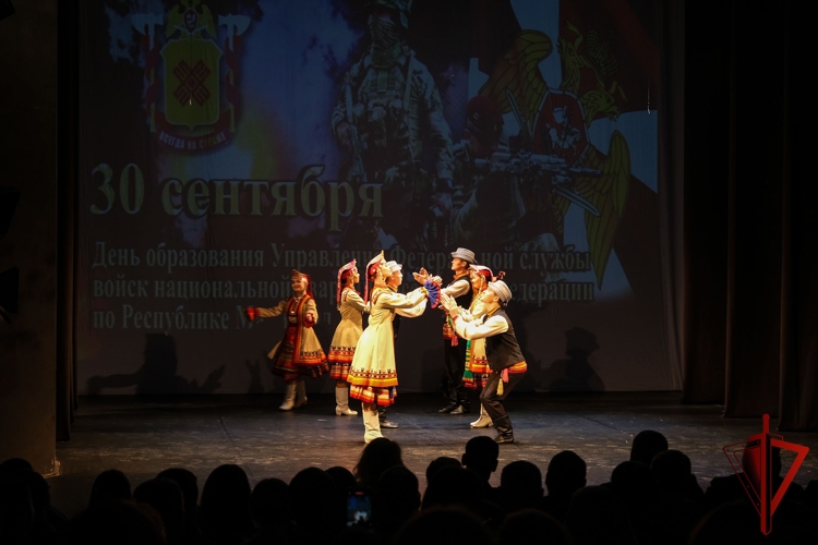 В Йошкар-Оле состоялось торжественное мероприятие, посвящённое 10-летию Управления Росгвардии по Республике Марий Эл (видео)