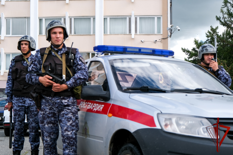 Надёжная опора правопорядка: вневедомственной охране Росгвардии - 74 года