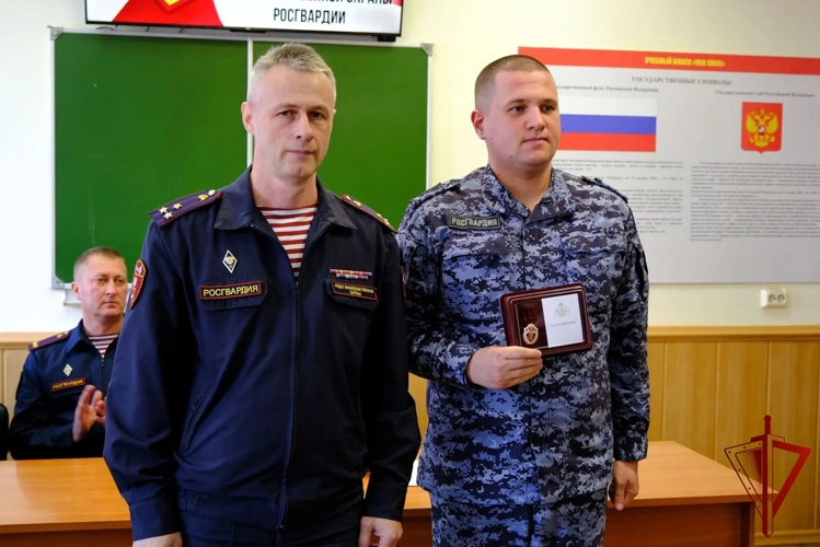 В отделе вневедомственной охраны Росгвардии по Республике Марий Эл состоялось торжественное мероприятие, посвящённое 74-й годовщине образования службы