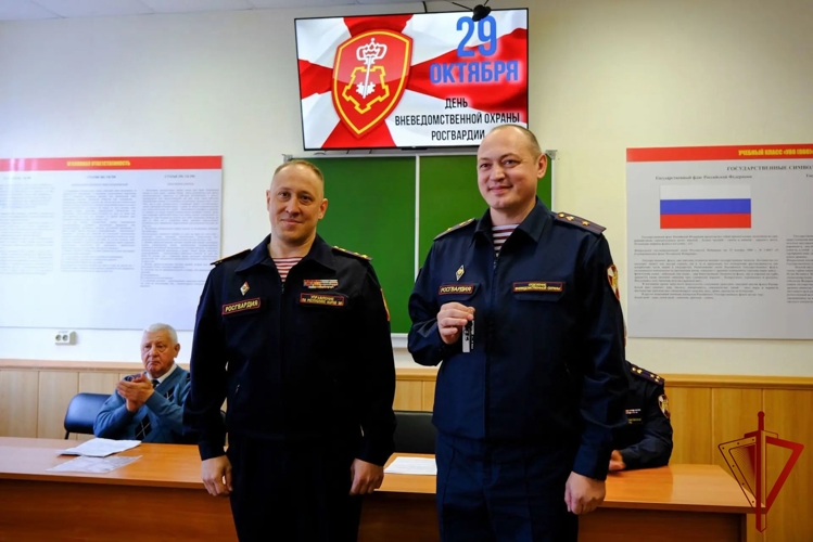 В отделе вневедомственной охраны Росгвардии по Республике Марий Эл состоялось торжественное мероприятие, посвящённое 74-й годовщине образования службы