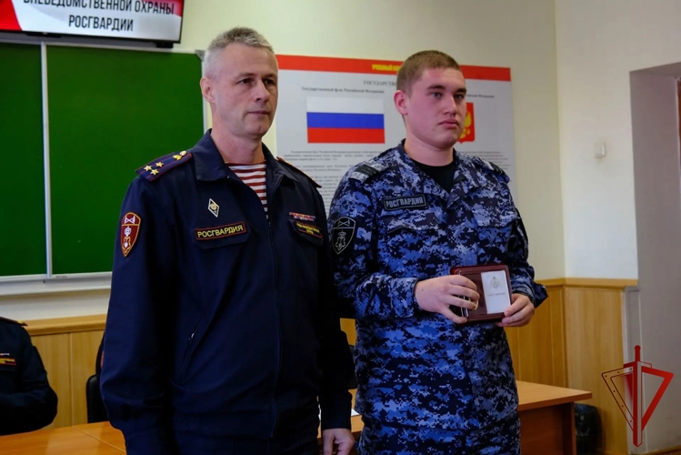 В отделе вневедомственной охраны Росгвардии по Республике Марий Эл состоялось торжественное мероприятие, посвящённое 74-й годовщине образования службы