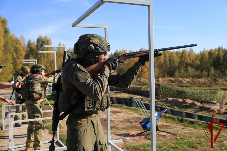 Росгвардейцы стали победителями соревнований по армейской тактической стрельбе «Победный рывок» в Марий Эл